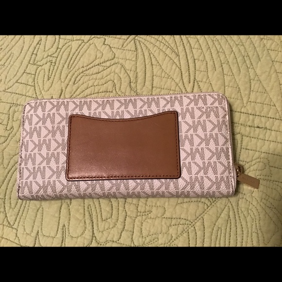 Michael Kors Wallet *Purse Separately will Bundle - Picture 4 of 7